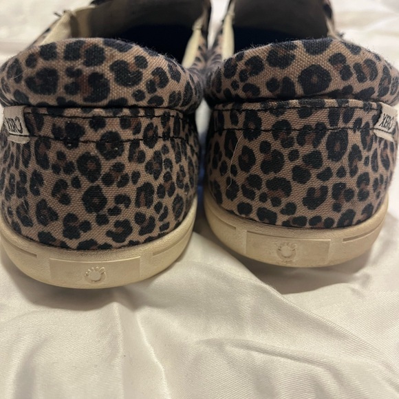 XeroShoes Leopard Canvas Slip-Ons - Picture 6 of 7